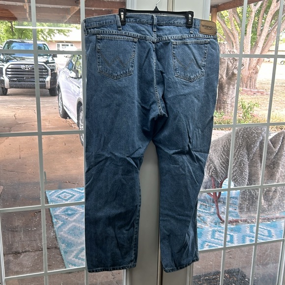 Men’s Jeans. Wrangler 46x32 Relaxed Fit. Never Worn. - Picture 2 of 3